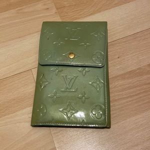 Louis Vuitton Vernis Walker Trifold Crossbody Wallet Bag no strap.